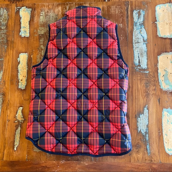 J. Crew plaid vest ( red and black colors ) - Picture 3 of 4